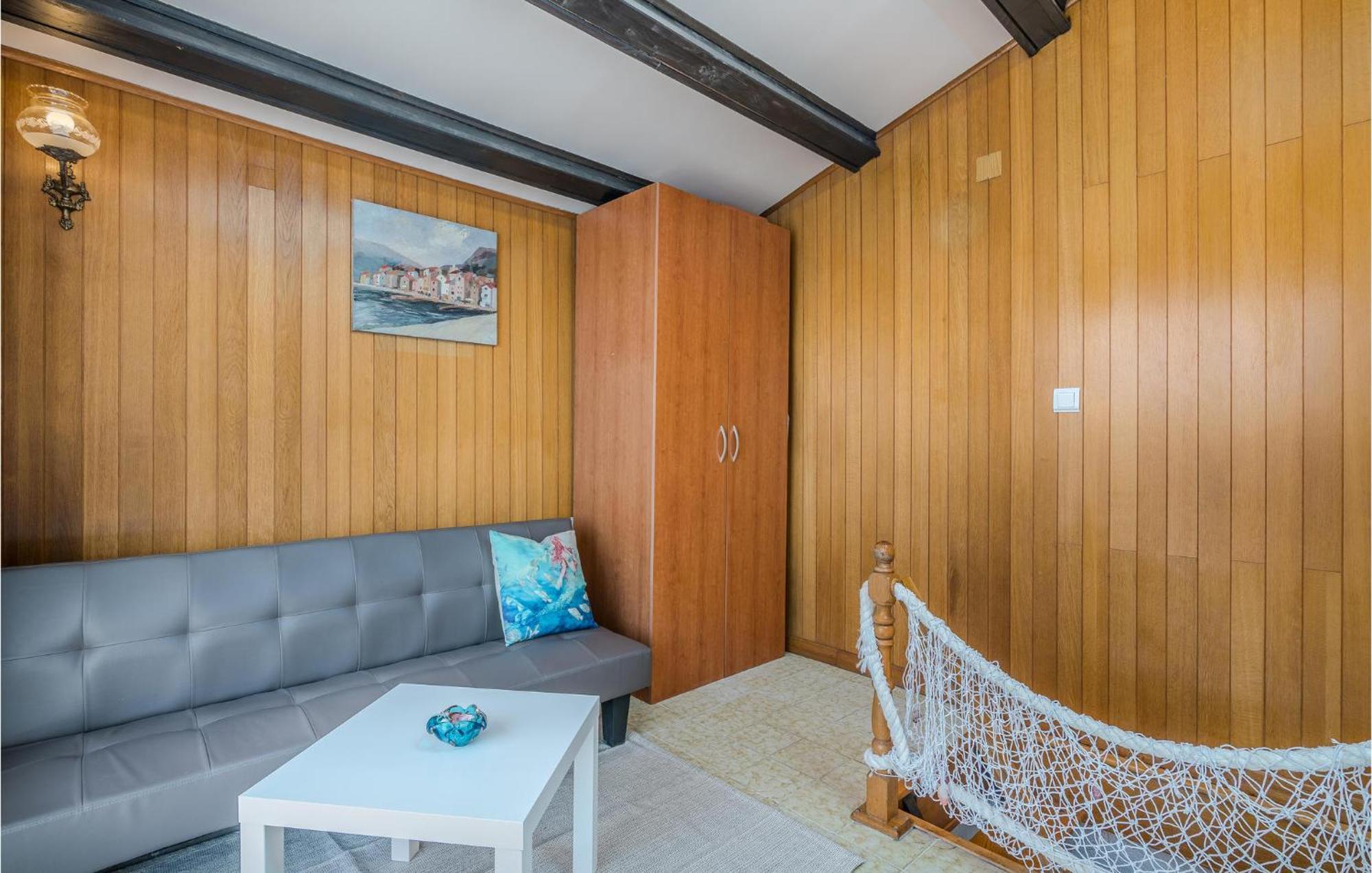 2 Bedroom Gorgeous Home In Baska Eksteriør bilde